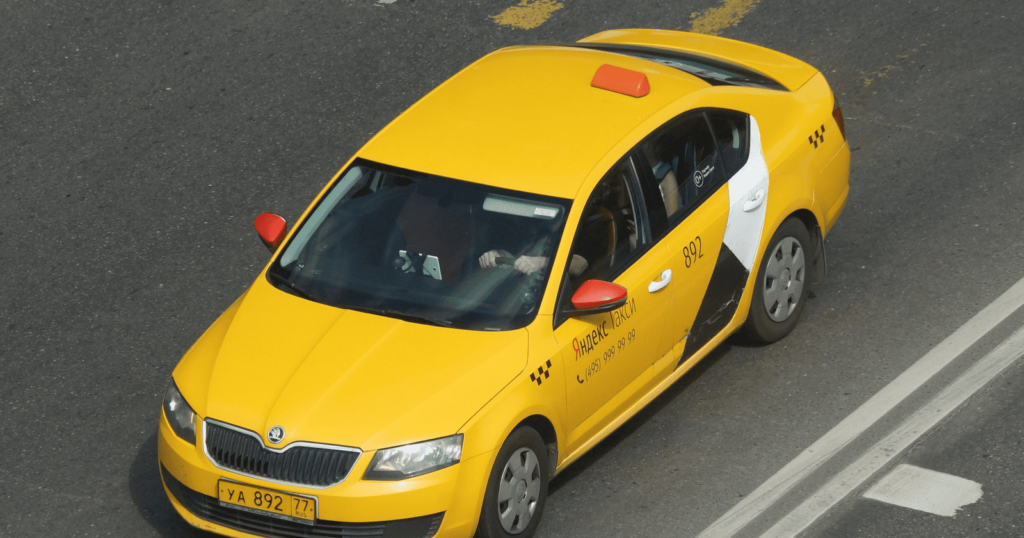 رقم تاكسي المطار خدمة على مدار الساعة 55226592