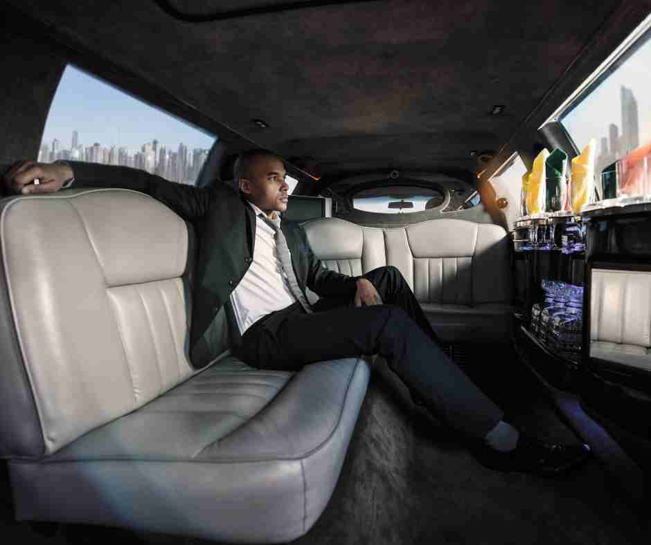 تاكس الكويت: حلول النقل المثالية للمسافرين والسكان