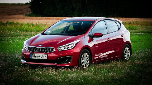 كيفية حساب تكلفة التوصيل عبر تطبيقات التاكسي